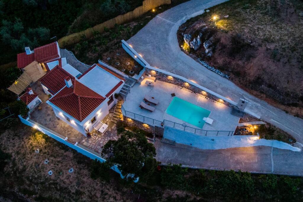Villa Koukounaria Skopelos Town Exterior photo